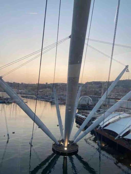 Ferienwohnung La Finestra Sul Cielo Del Porto Antico Di Genova Exterior foto
